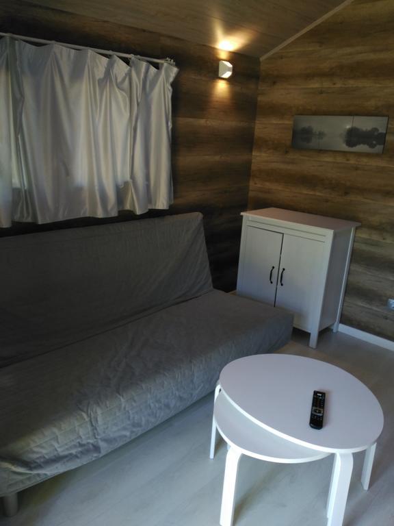 Camping 里亚萨 外观 照片